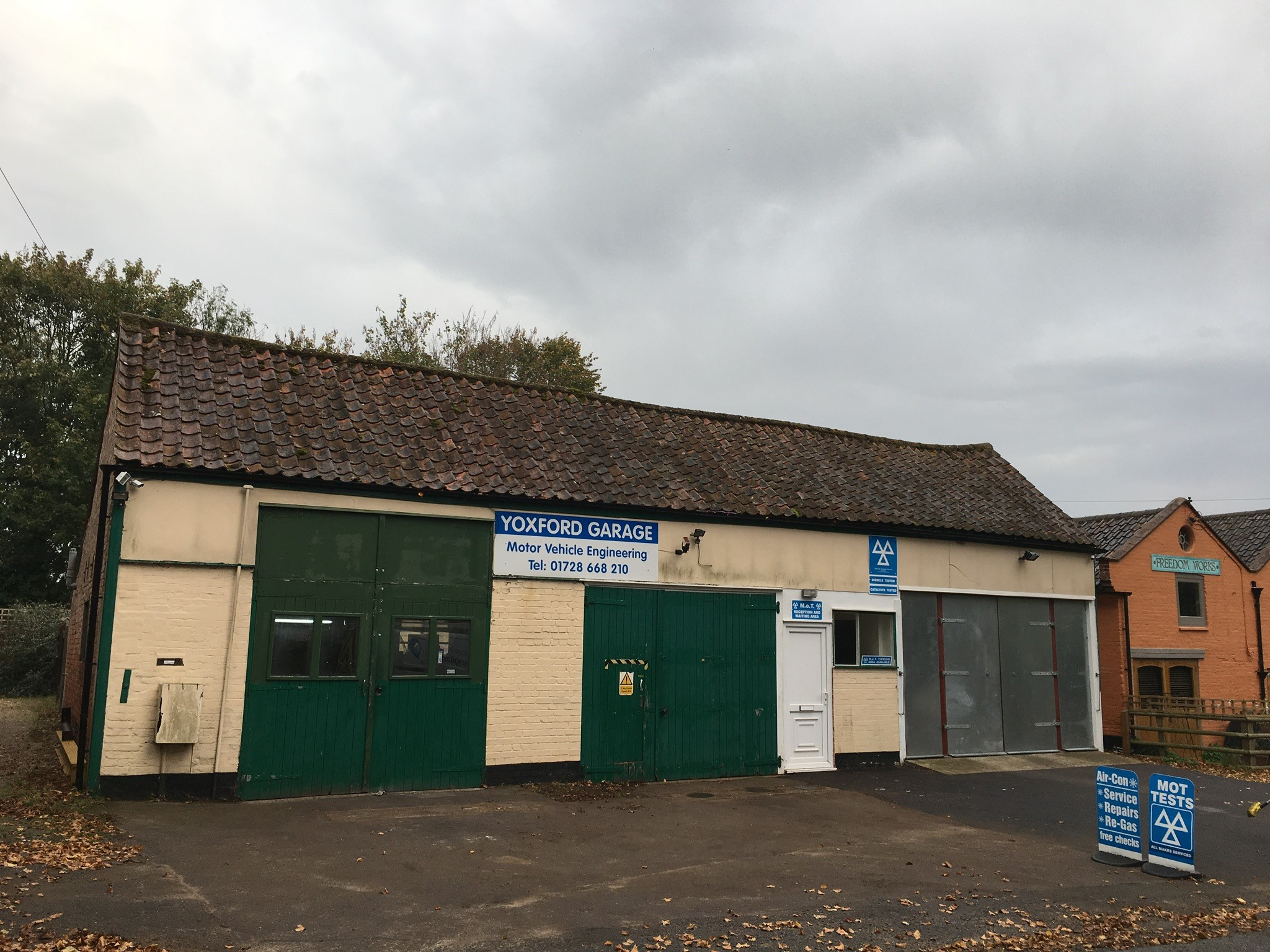 Yoxford Garage
