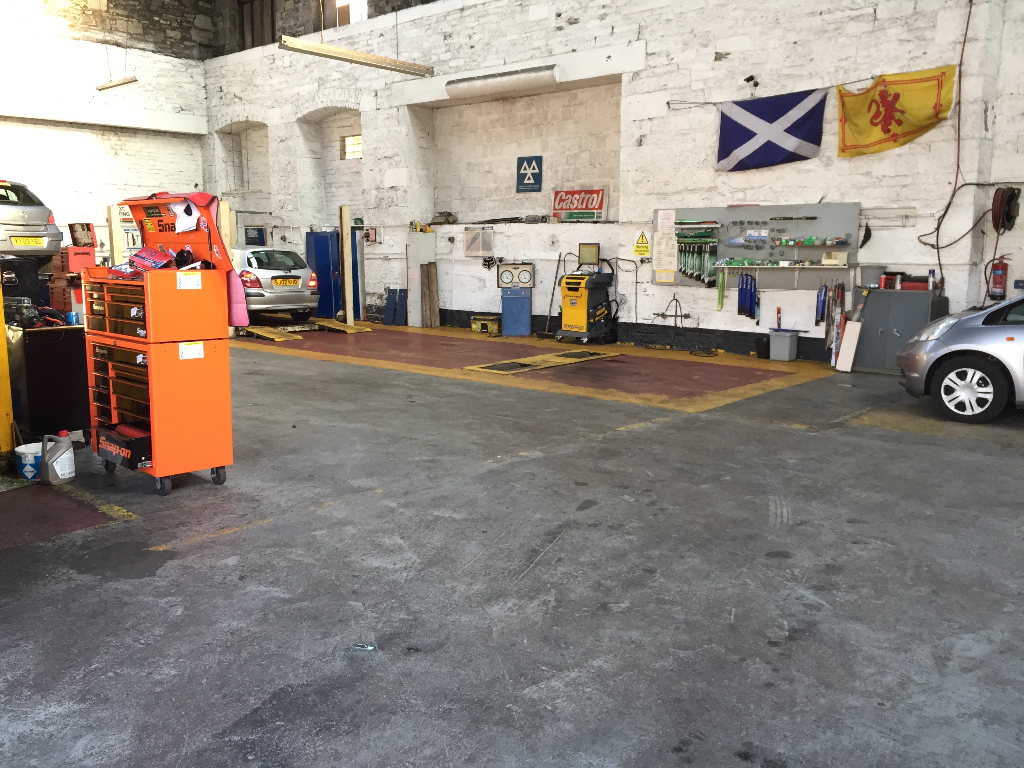 Pilot Garage