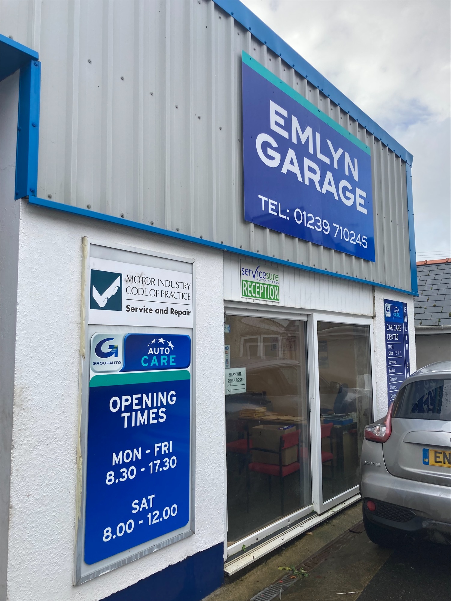Emlyn Garage