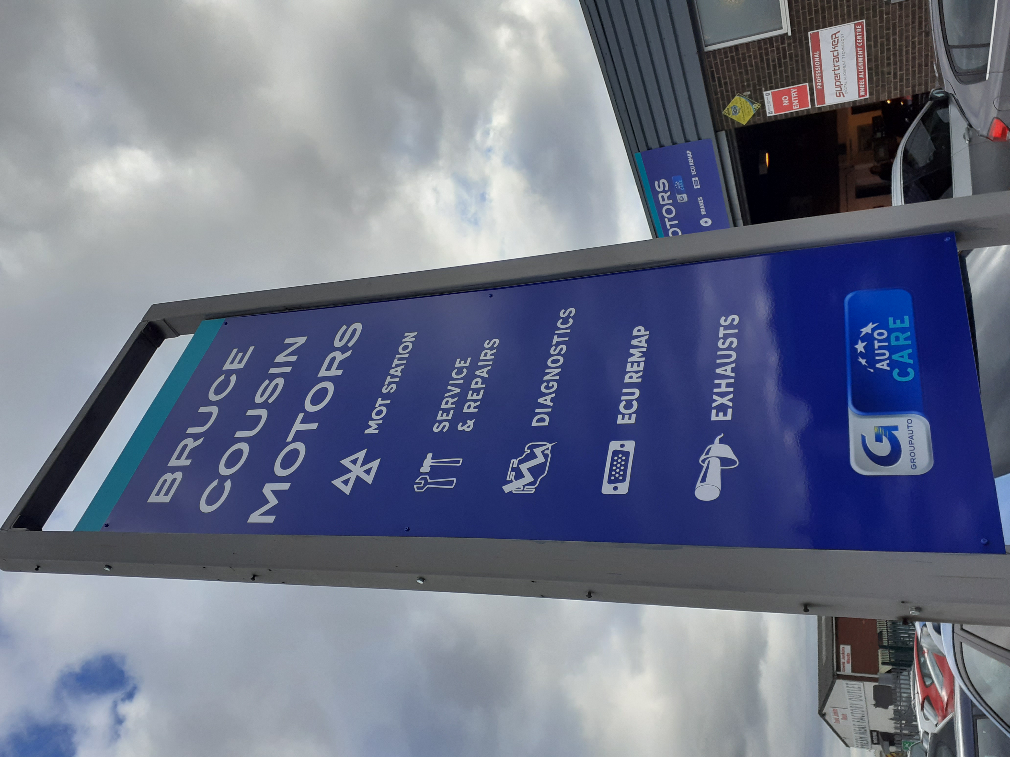 Bruce Cousin Motors