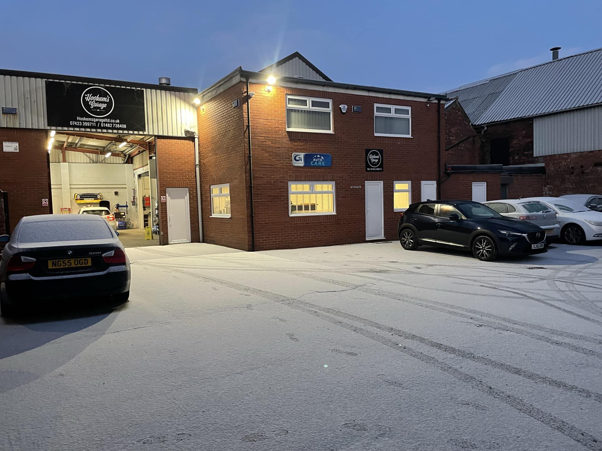 Hookems Garage Ltd