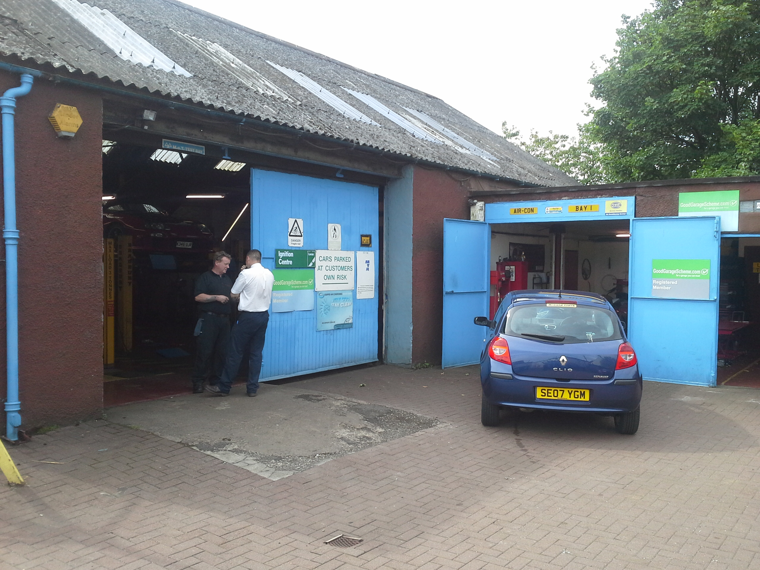 Redhouse Garage